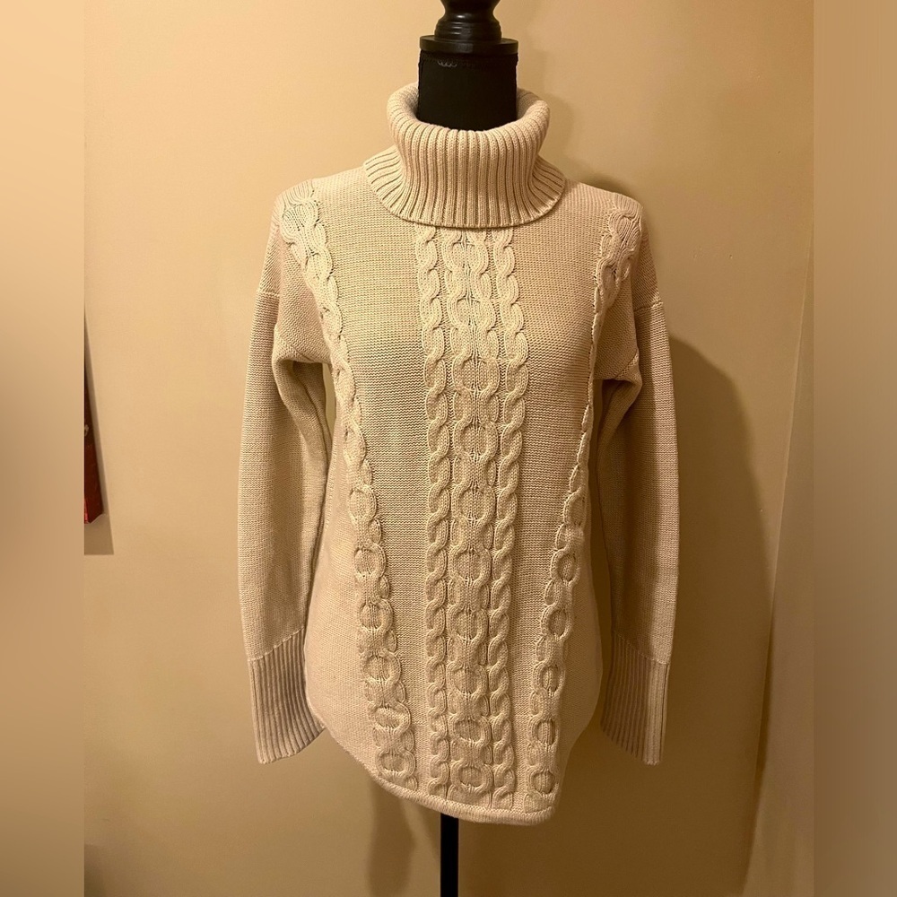 LL Bean Cable Knit Turtleneck Sweater, size small